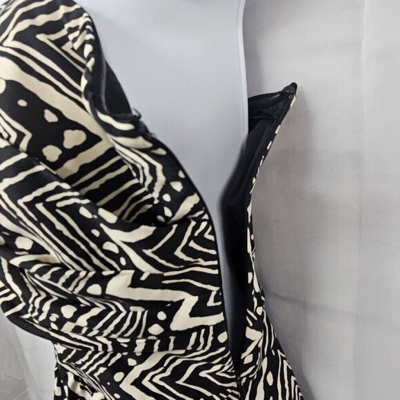 The Limited Black Cream Abstract Strapless Mini Dress Ruched Fit & Flare 2 - Picture 7 of 13